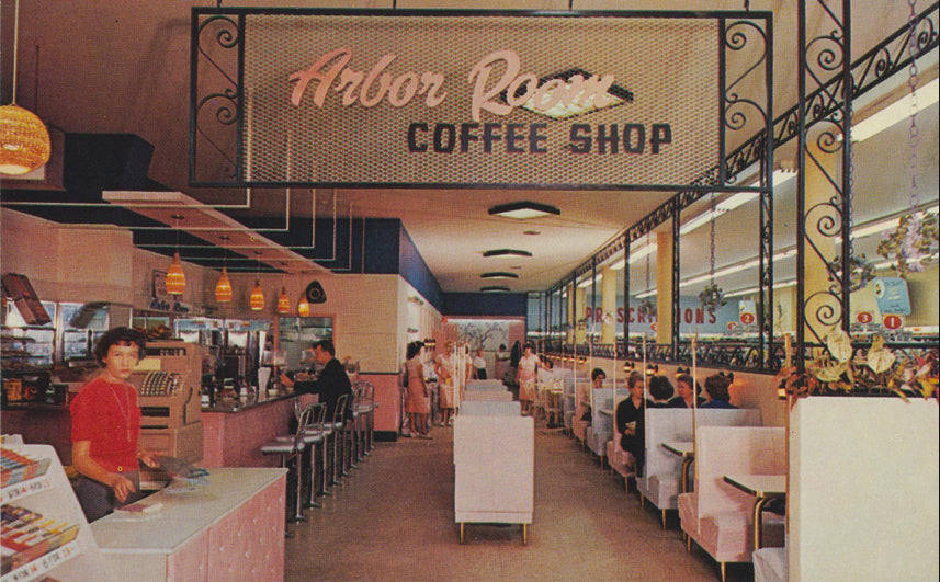 Crossroads: Memories of a Pioneering Mall