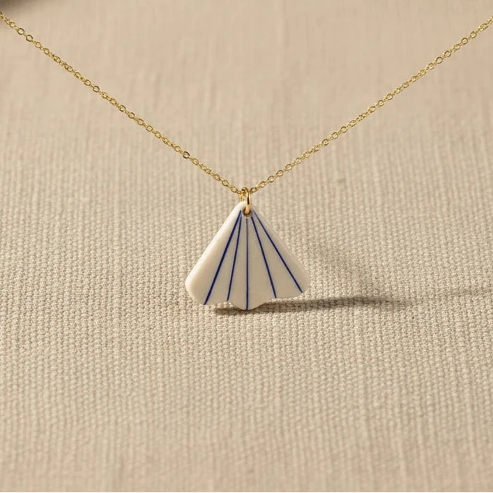 Petal Pendant Necklace